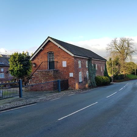 Hanmer Arms Exterior foto